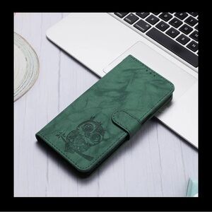 iPhone Owl Wallet Case for 13 Pro & 16 Pro (Blue or Green- Buyers choice)
